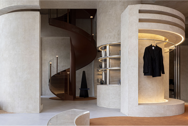 Balancing DTC and Wholesale: A Strategic Guide for Modern Brands